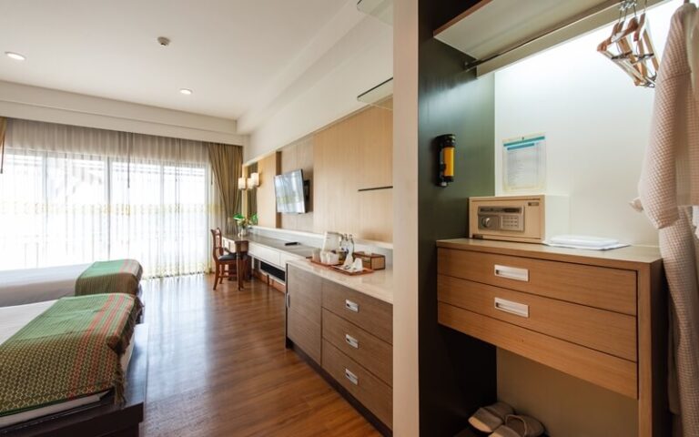Deluxe Room (Twin Bed)