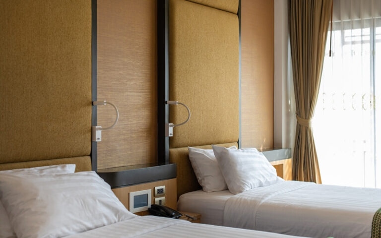 Deluxe Room (Twin Bed)