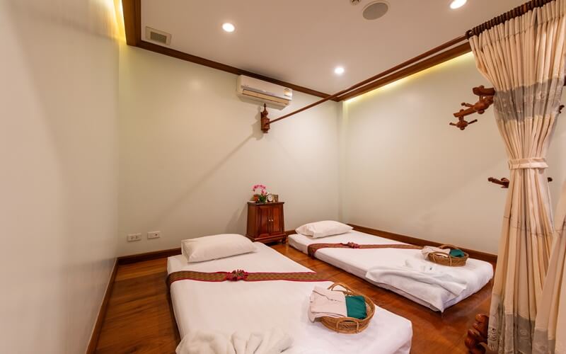 Booking 2 hotels :Spa